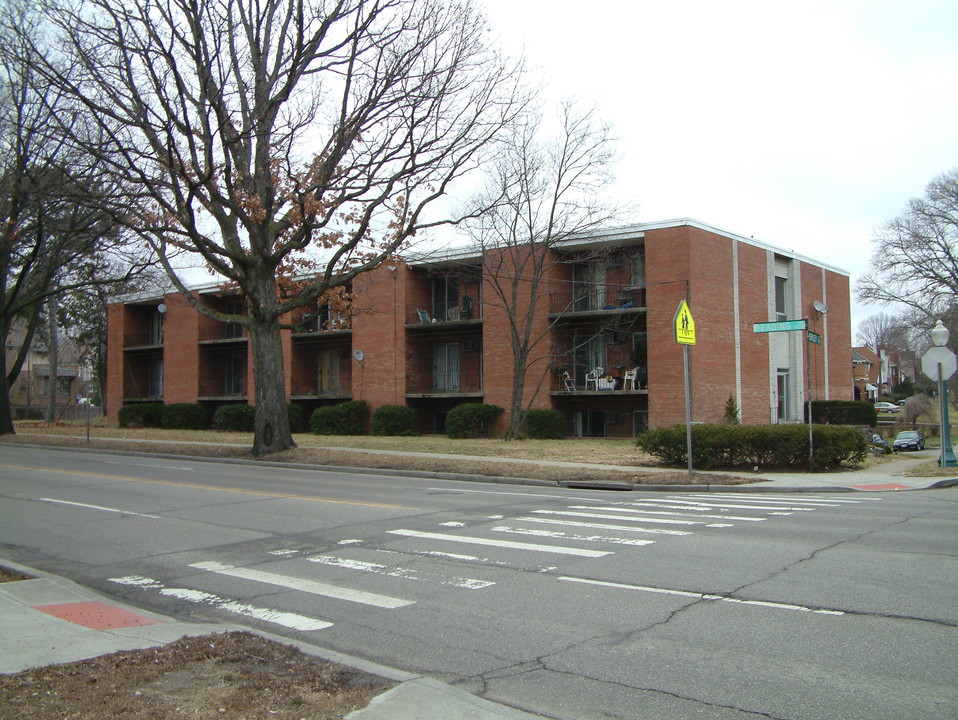 4770 Reading Rd in Cincinnati, OH - Foto de edificio