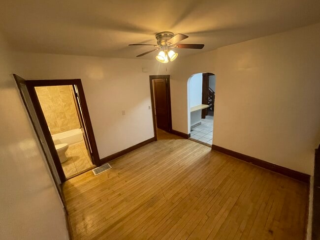 4829 S Tripp Ave, Unit 1R in Chicago, IL - Foto de edificio - Building Photo