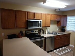 1200 Christy Dr in Manhattan, KS - Building Photo - Building Photo
