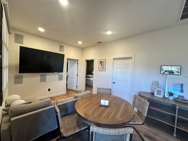 2587 Palm Ave in San Diego, CA - Building Photo - Building Photo