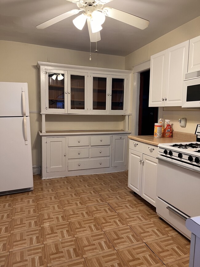79 Foster Ave, Unit 1