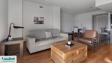 1414 Wood Hollow Dr in Houston, TX - Foto de edificio - Building Photo