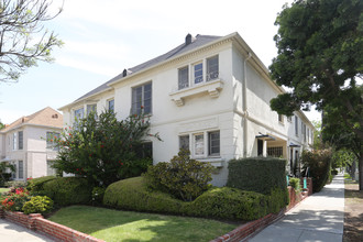 158-168 S Elm Dr in Beverly Hills, CA - Building Photo - Building Photo