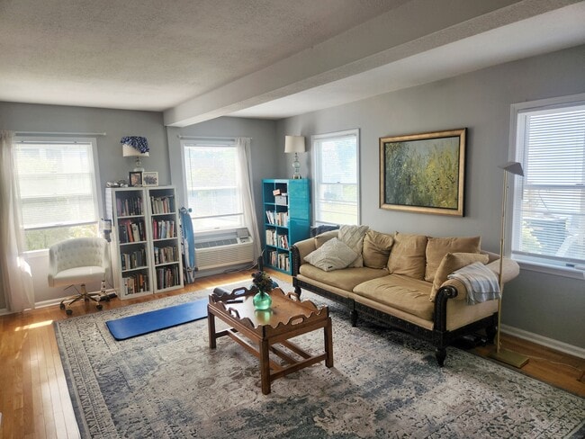 288 East Ave in Norwalk, CT - Building Photo - Building Photo