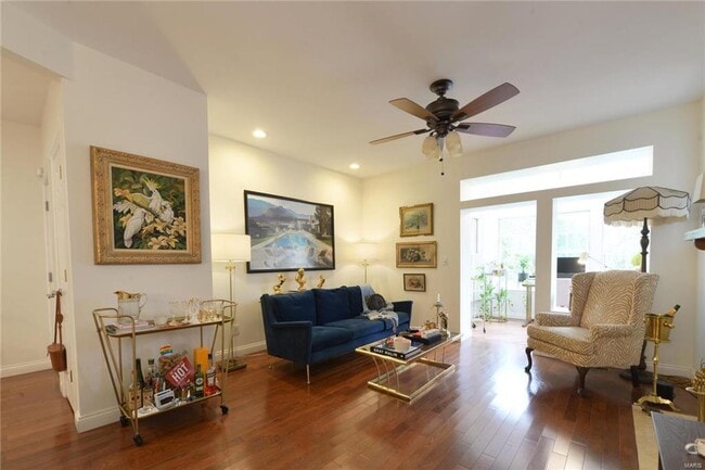 4317 Maryland Ave in St. Louis, MO - Building Photo - Building Photo