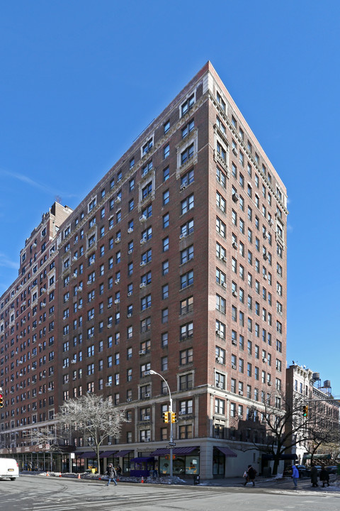 173 W 78th St in New York, NY - Building Photo