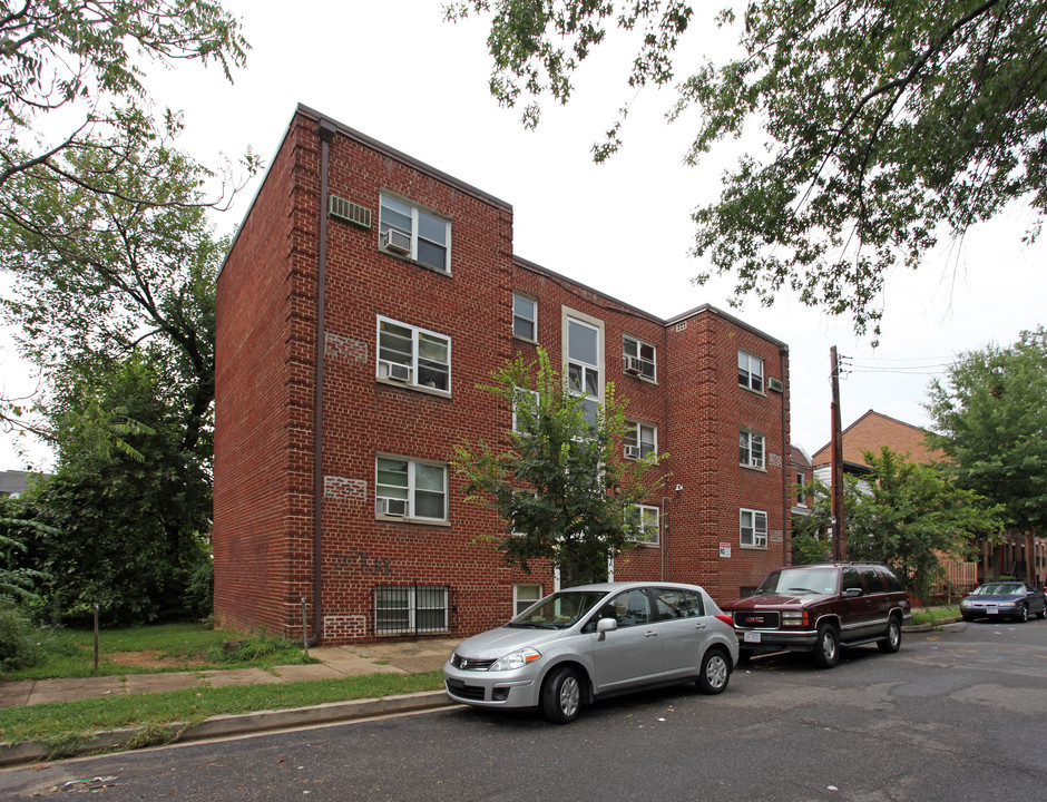 1936 Naylor Rd SE in Washington, DC - Building Photo