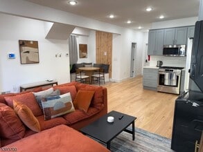 492 S 20th St in Newark, NJ - Building Photo - Building Photo