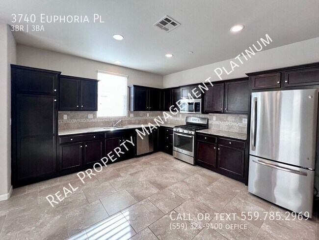 3740 Euphoria Wy in Clovis, CA - Building Photo - Building Photo