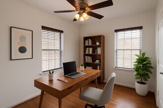 208 E 38th St in Houston, TX - Building Photo - Building Photo