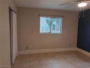 13914 Nassau St in Ft. Myers, FL - Foto de edificio - Building Photo