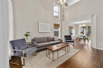 9325 Linkmeadow Dr in Austin, TX - Building Photo - Building Photo