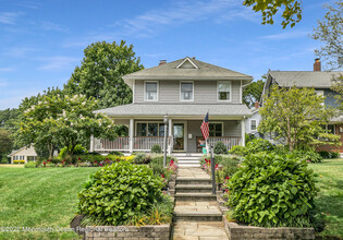 334 Pitney Ave in Spring Lake, NJ - Building Photo - Building Photo