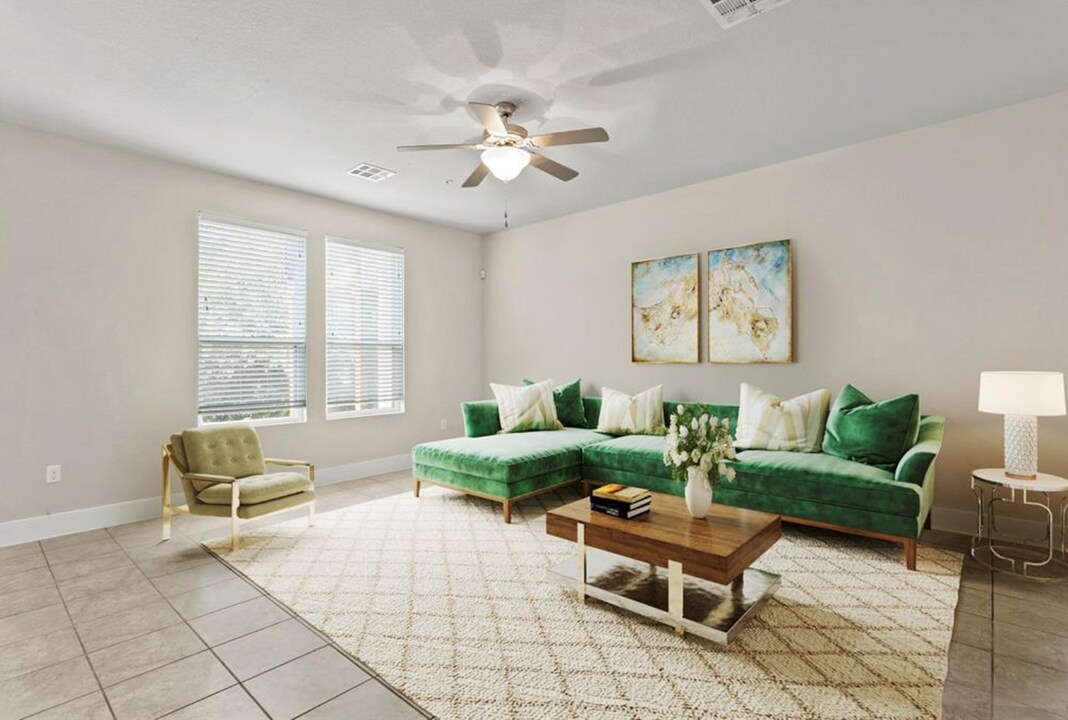 213 Bridgeford Dr in Austin, TX - Building Photo
