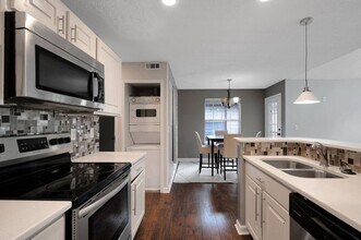 1003 Sandy Ln Dr in Alpharetta, GA - Building Photo - Building Photo