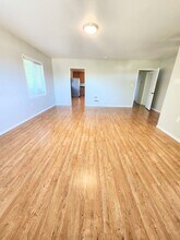 320 Park Ave in Vista, CA - Building Photo - Building Photo