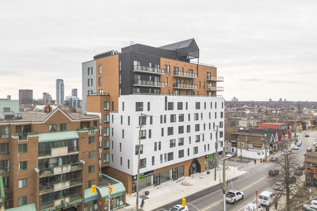 Jade Apartments in Ottawa, ON - Building Photo - Building Photo