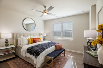 10829 Hammerly Blvd in Houston, TX - Building Photo - Building Photo