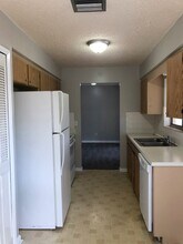 931 Shenandoah Ave in Deltona, FL - Building Photo - Building Photo