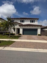 11875 SW 241st St in Princeton, FL - Building Photo