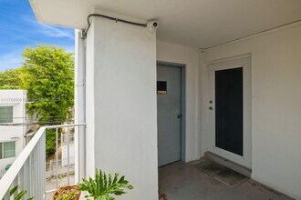 910 Jefferson Ave, Unit 3A in Miami Beach, FL - Building Photo - Building Photo