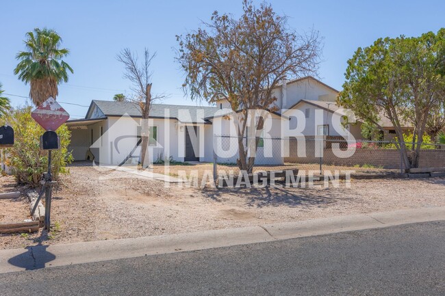 407 W 11th St in Casa Grande, AZ - Foto de edificio - Building Photo