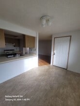 2101 Poplar Dr in Medford, OR - Building Photo - Building Photo