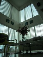 1650 Brickell Ave, Unit 206 in Miami, FL - Foto de edificio - Building Photo