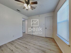 6400 High Lawn Terrace in Watauga, TX - Building Photo - Building Photo