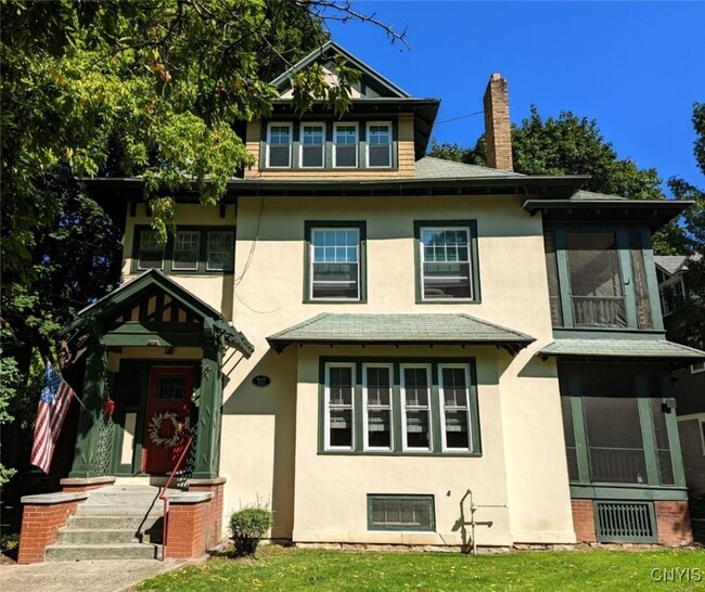 property at 141 Beverly Rd
