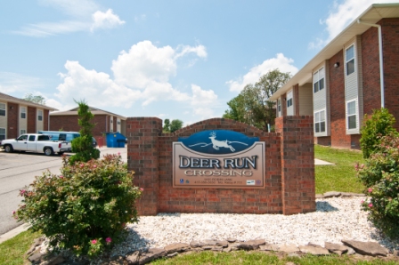 Deer Run Crossing in Carthage, MO - Building Photo - Building Photo