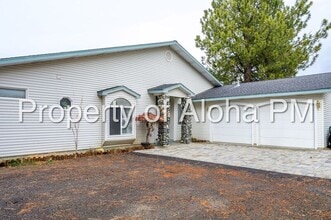108 Lakeshore Dr in Cascade, ID - Building Photo - Building Photo