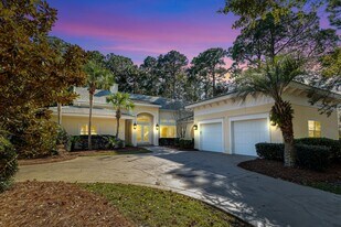 2928 Pine Valley Dr in Destin, FL - Building Photo