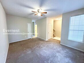 2479 Brianna Dr in Hampton, GA - Foto de edificio - Building Photo