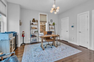 211 Porter Village Cir in Nashville, TN - Building Photo - Building Photo