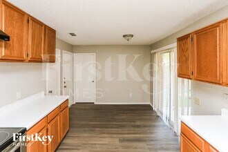 5320 Faireast Ct, Unit 111 in Arlington, TX - Building Photo - Building Photo