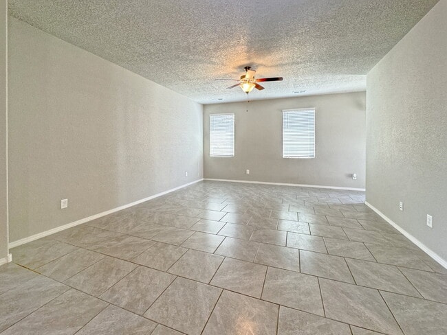 4244 Skyline Loop NE in Rio Rancho, NM - Building Photo - Building Photo