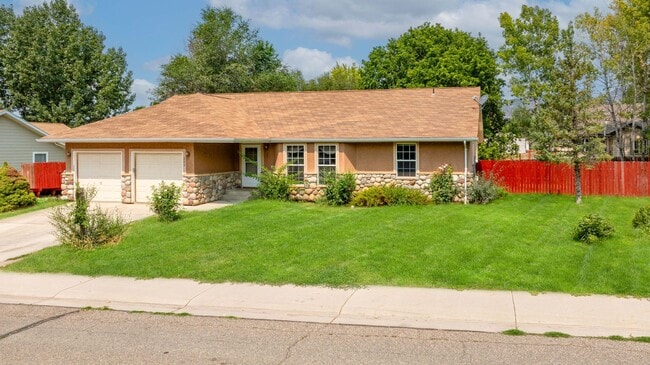 property at 282 S Golden Dr