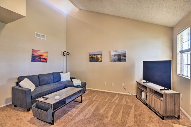 170 E Guadalupe Rd