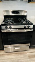 6305 Perry Creek Rd in Raleigh, NC - Building Photo - Building Photo