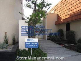 3725 Motor Ave. in Los Angeles, CA - Building Photo
