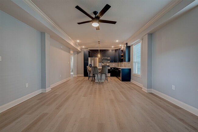 1110 Ave K Ave in Galveston, TX - Building Photo - Building Photo