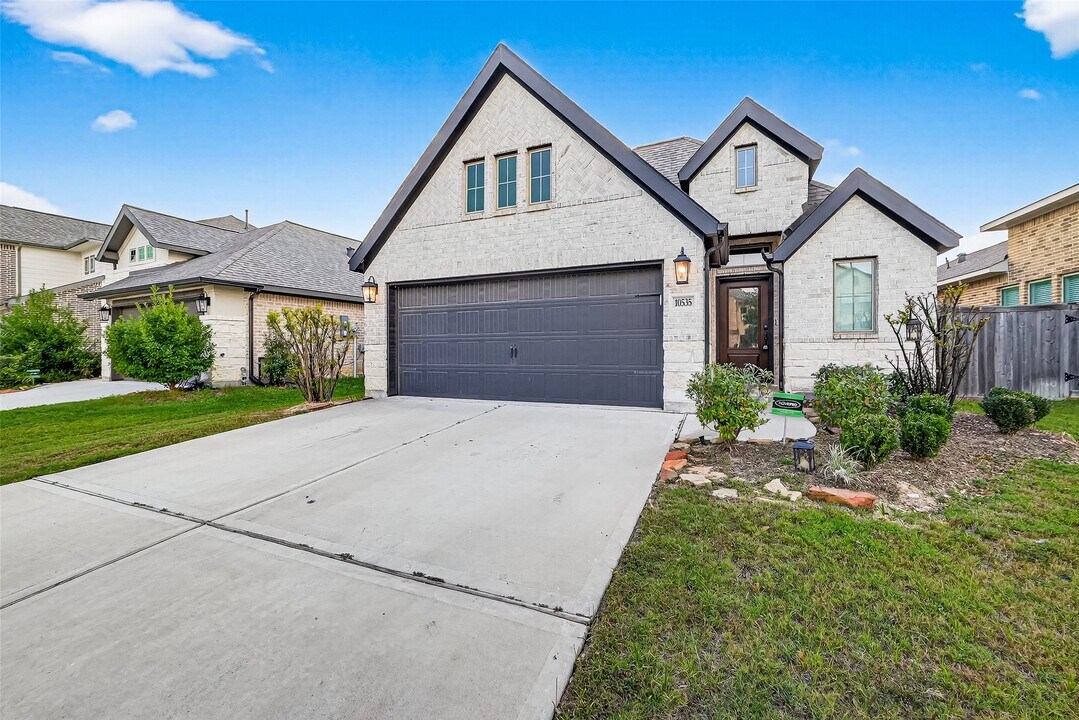 10535 Cecilia Star Ln in Richmond, TX - Building Photo