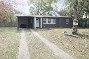 4812 Irvington Ave in Jacksonville, FL - Building Photo