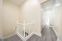 527 E 27th St photo'