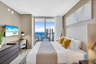 4010 S Ocean Dr in Hollywood, FL - Building Photo - Building Photo