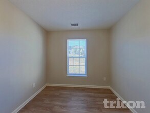 8605 Appledale Dr in Charlotte, NC - Building Photo - Building Photo