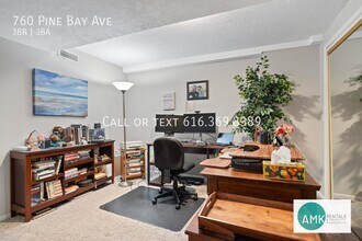 760 Pine Bay Dr in Holland, MI - Building Photo - Building Photo