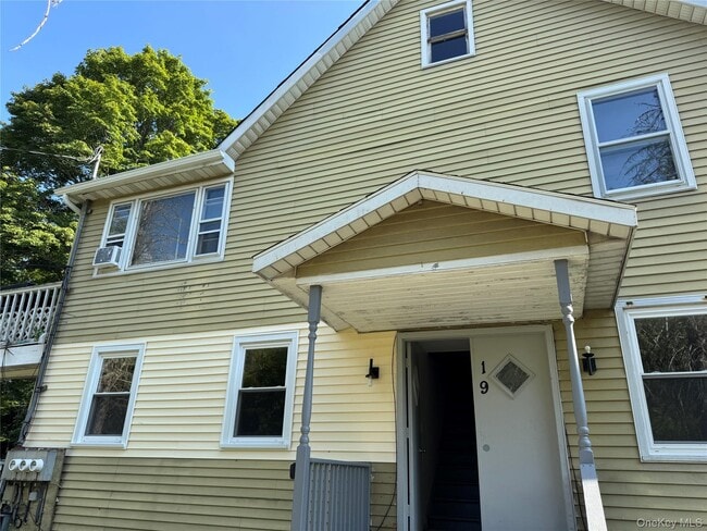 property at 19 Richmond Ave