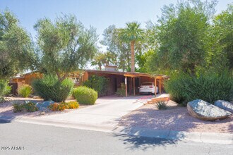 2601 N 68th Pl in Scottsdale, AZ - Building Photo - Building Photo